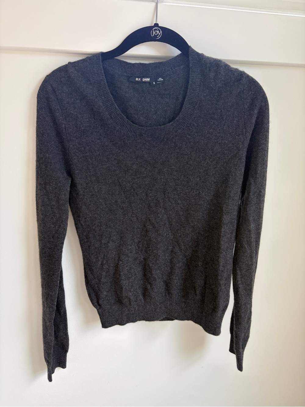 BLK DNM Women’s Dark Gray Scoop Neck Sweater - 100% Cashmere